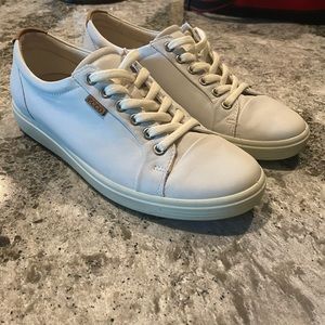 Ecco Women's Soft VII Leather Lace-Up Sneakers